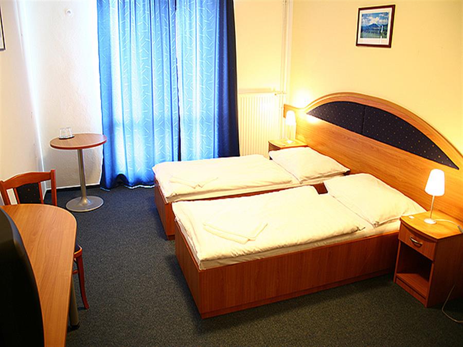 HOTEL STEEL